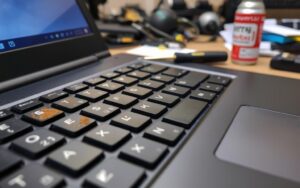 how to fix keyboard keys not working laptop