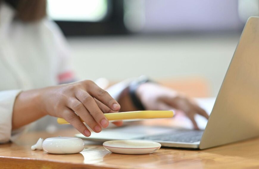 How to Spot Counterfeit Tech Accessories That Damage Your Devices