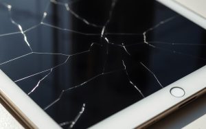 ow to fix dark spots on ipad screen